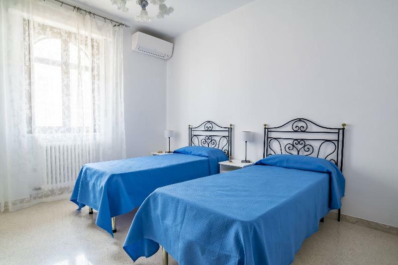 Appartamenti Albero Di Giada โปลีญาโนอามาเร ภายนอก รูปภาพ